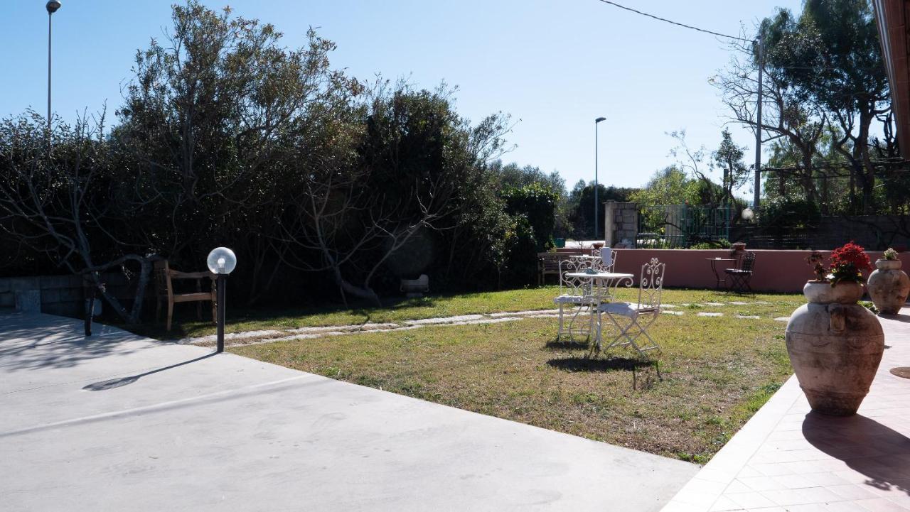 Quadrifoglio Affittacamere San Teodoro  Εξωτερικό φωτογραφία